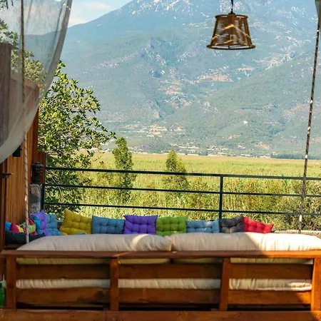 Σπίτι διακοπών Spacious Pool, Jacuzzi Adakoy